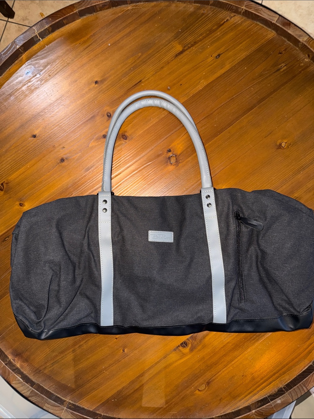 Men's Black Weekender Duffel Bag with Light Gray Straps